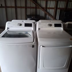 Washer And Dryer  Lg 