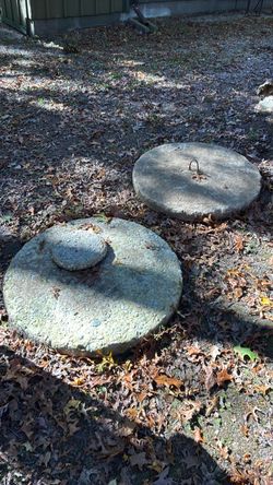 Cesspool caps 3 foot diameter concrete