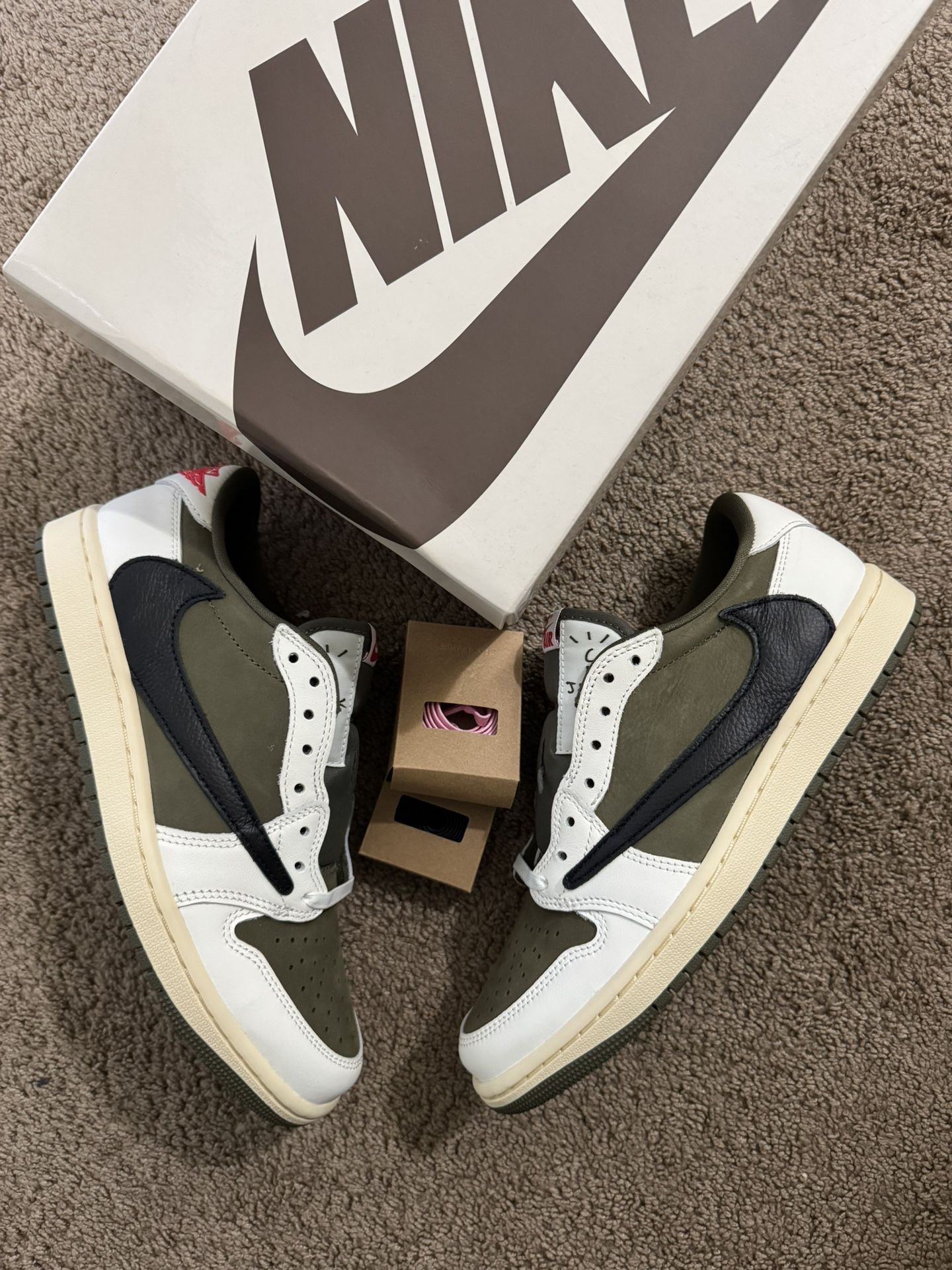 🔥Jordan 1 Retro Low OG SP Travis Scott Medium Olive🔥 size 8