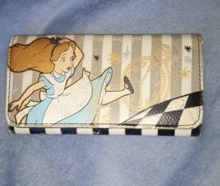 Alice In Wonderland Wallet