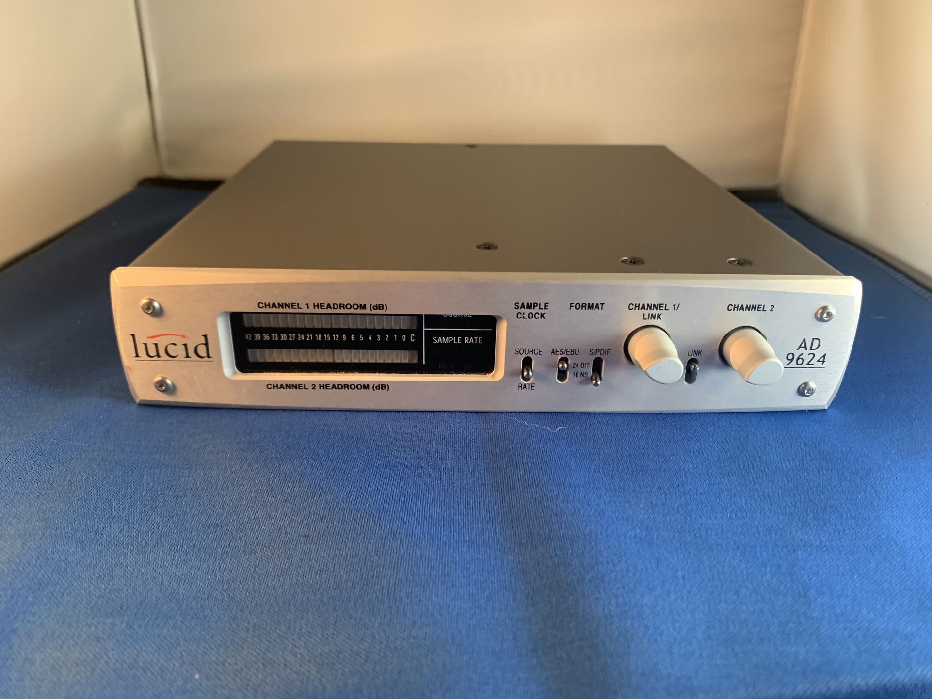 Lucid AD9624 Audio Converter Guitar Center for Sale in Orangevale