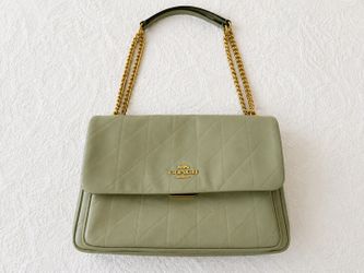 Coach Quilted Shoulder Bag in pistachio/olive