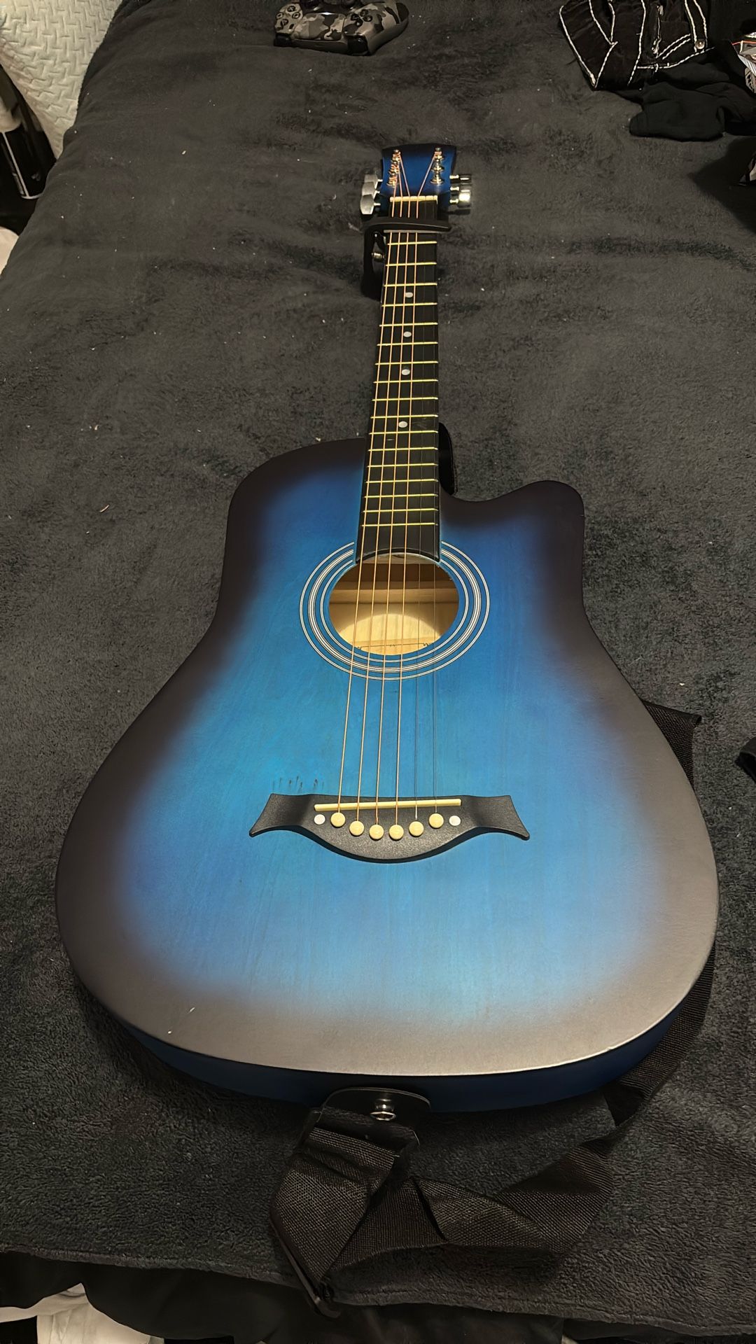 Acoustic Guitar (trades Available)