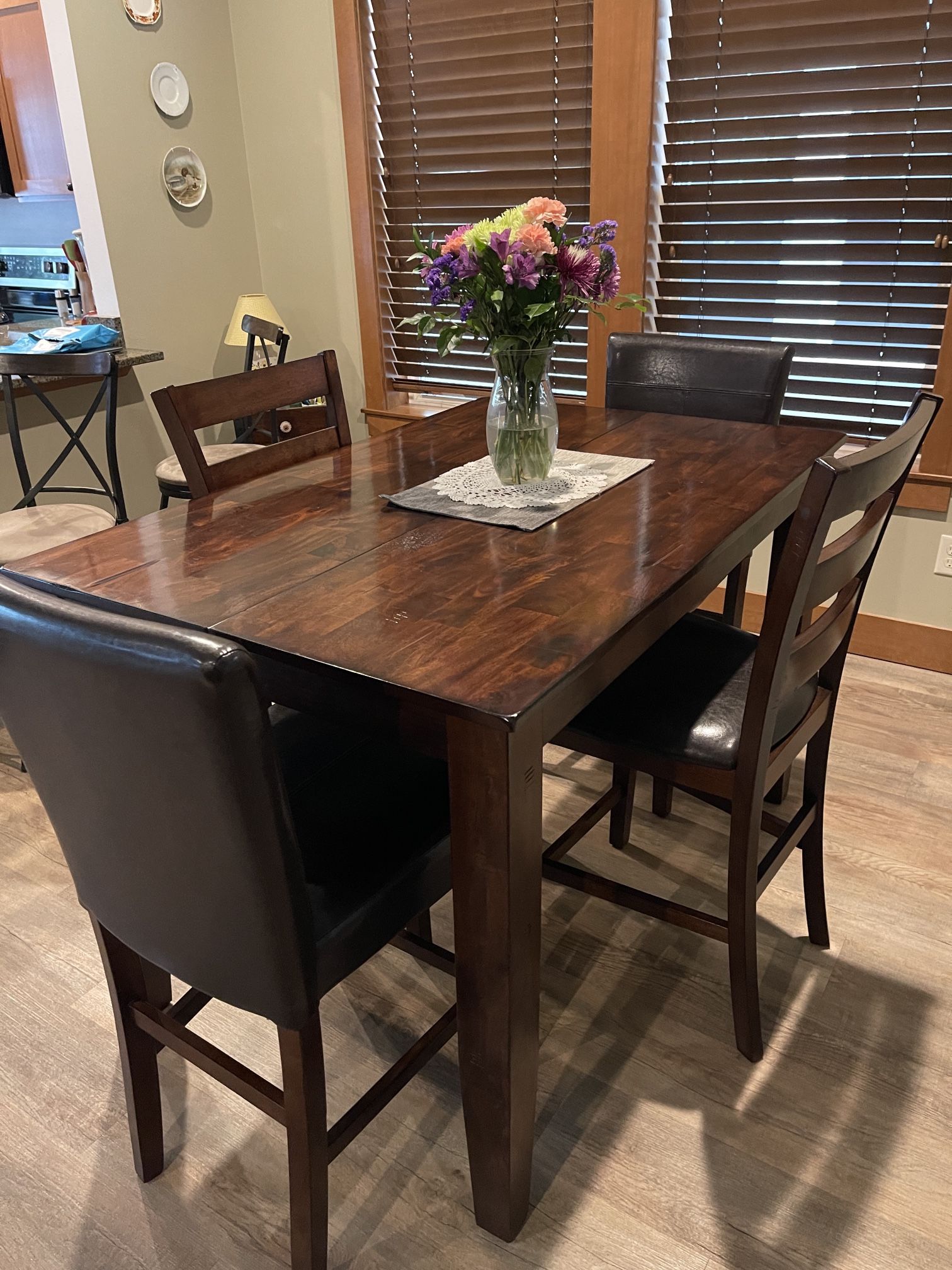 Bar Height Dining Room Table Four Chairs 