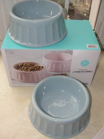 Martha Stewart Stoneware 2-Pack Pet Bowls 7.25 in. Dishwasher and Microwave Safe. Brand New in Box. Made from easy to clean Stoneware Ceramic. Wide ba