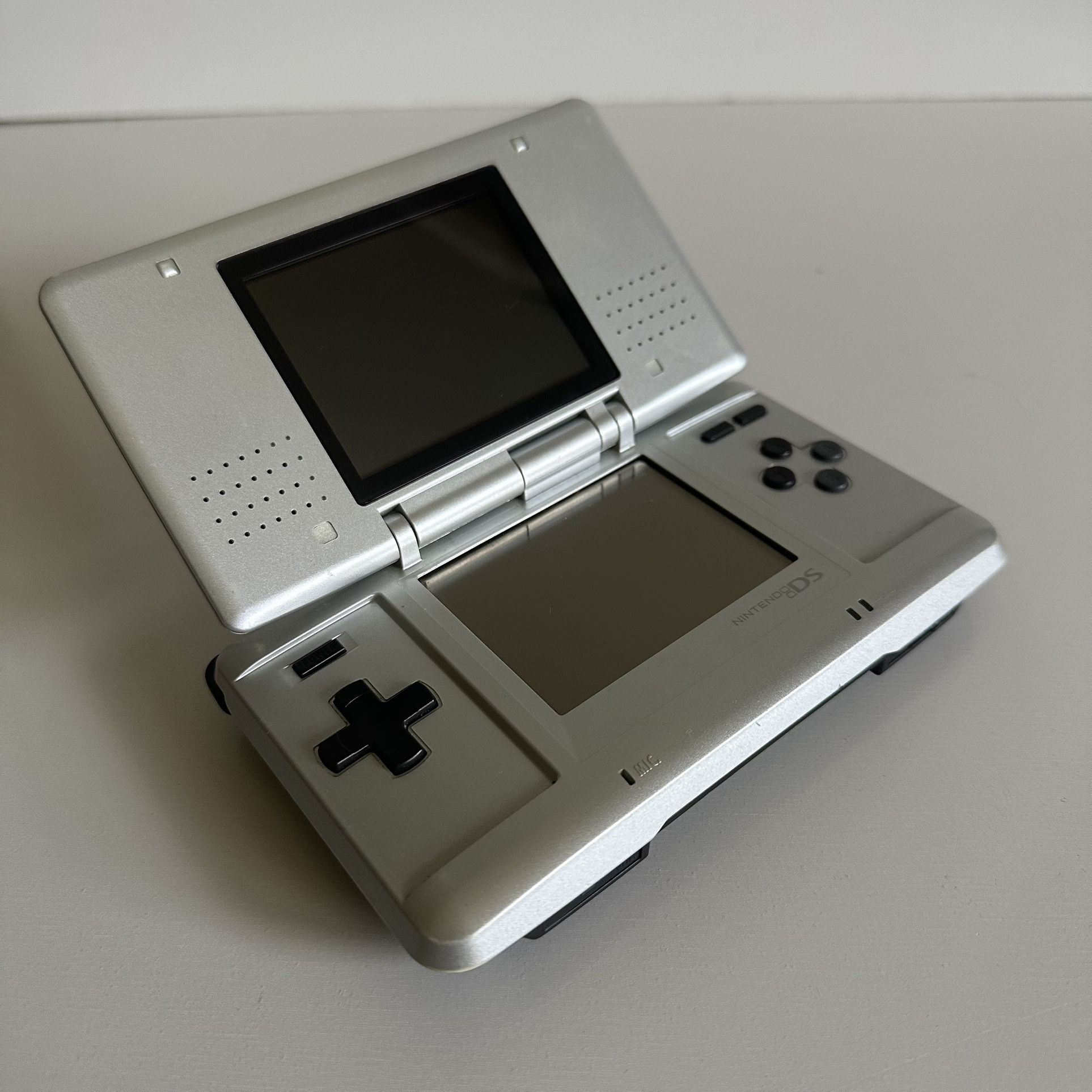 Nintendo DS - Silver