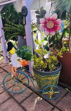 PLANT STAND