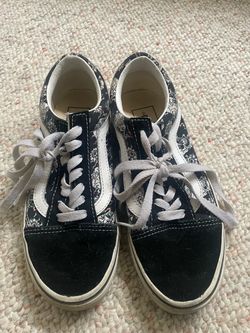 Van skull print shoes
