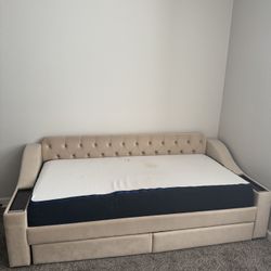 Twin Size Day Bed 