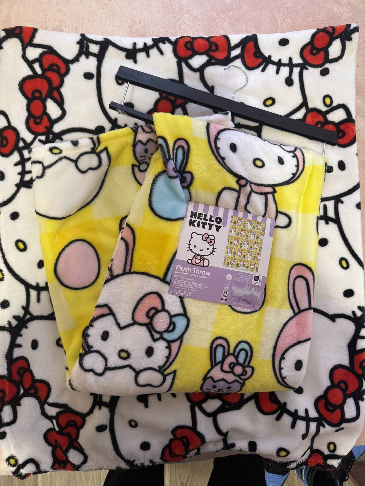 Hello Kitty Yellow Easter Throw