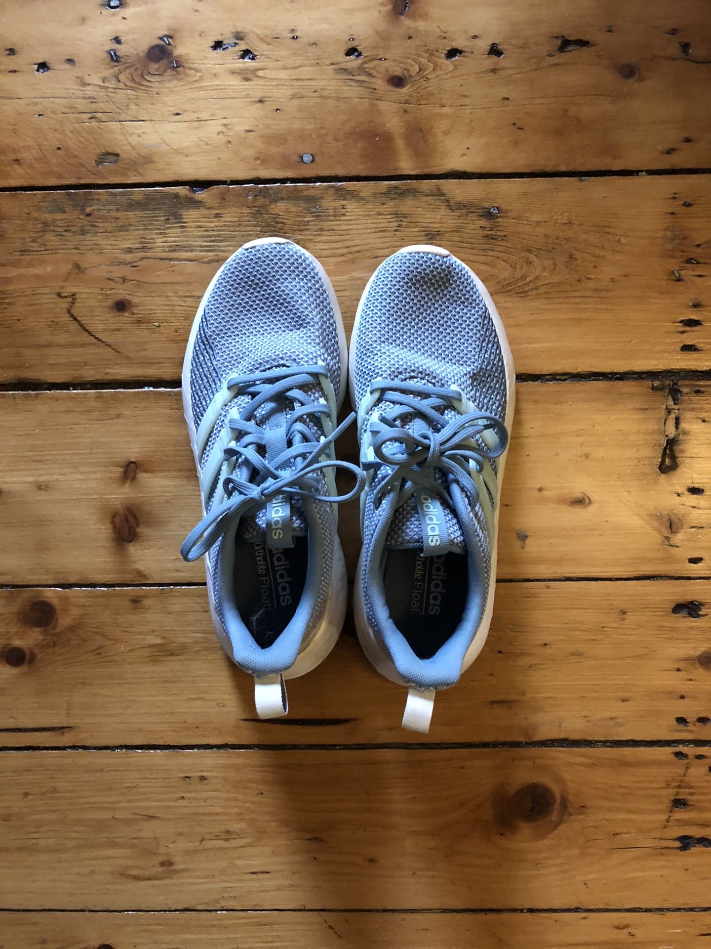 Women’s sneakers