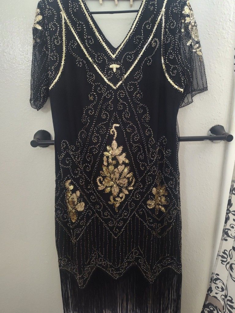 Women's Extra Large Flapper Costume With All Accessories Included