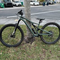 2022 Specialized Stumpjumper