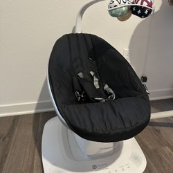 4 Moms Mamaroo Multi Motion Baby Swing
