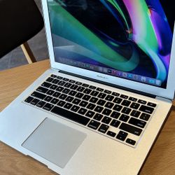 Apple MacBook Air 13” Core i5 processor 4GB RAM 256GB SSD STORAGE DRIVE $150