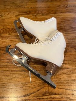 Jackson Mystique Women’s Ice Skates