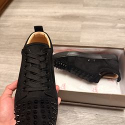 Christian Louboutin Eu41 US8 