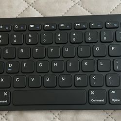 Anker  Bluetooth Ultra Slim Keyboard 