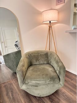 Swivel Arm Chair