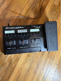 Zoom G3Xn - Multi-Effects Processor - Guitar Pedal