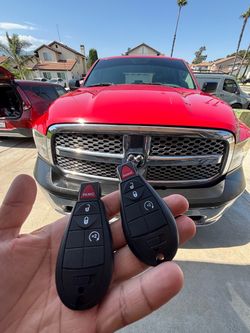 Llaves de autos / car keys and remotes