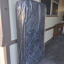 Twin  Sise  Pillow  Top  Mattress  Only 