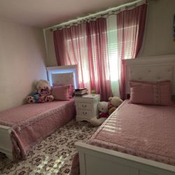 2 Twin Beds + Mattresses, Vanity, Night Stand Table, Curtains+bed Sheets