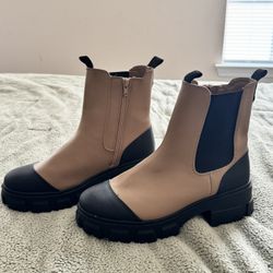 Women’s Boots
