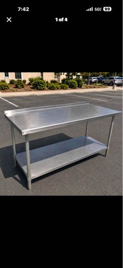 Table staniless steel