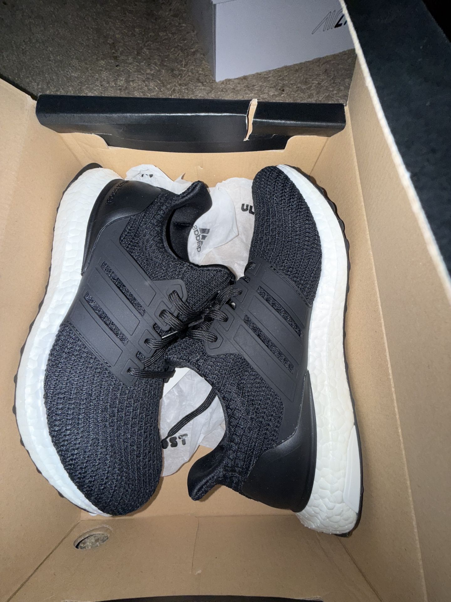Adidas Ultraboost 4.0 Size 8 Deadstock $100