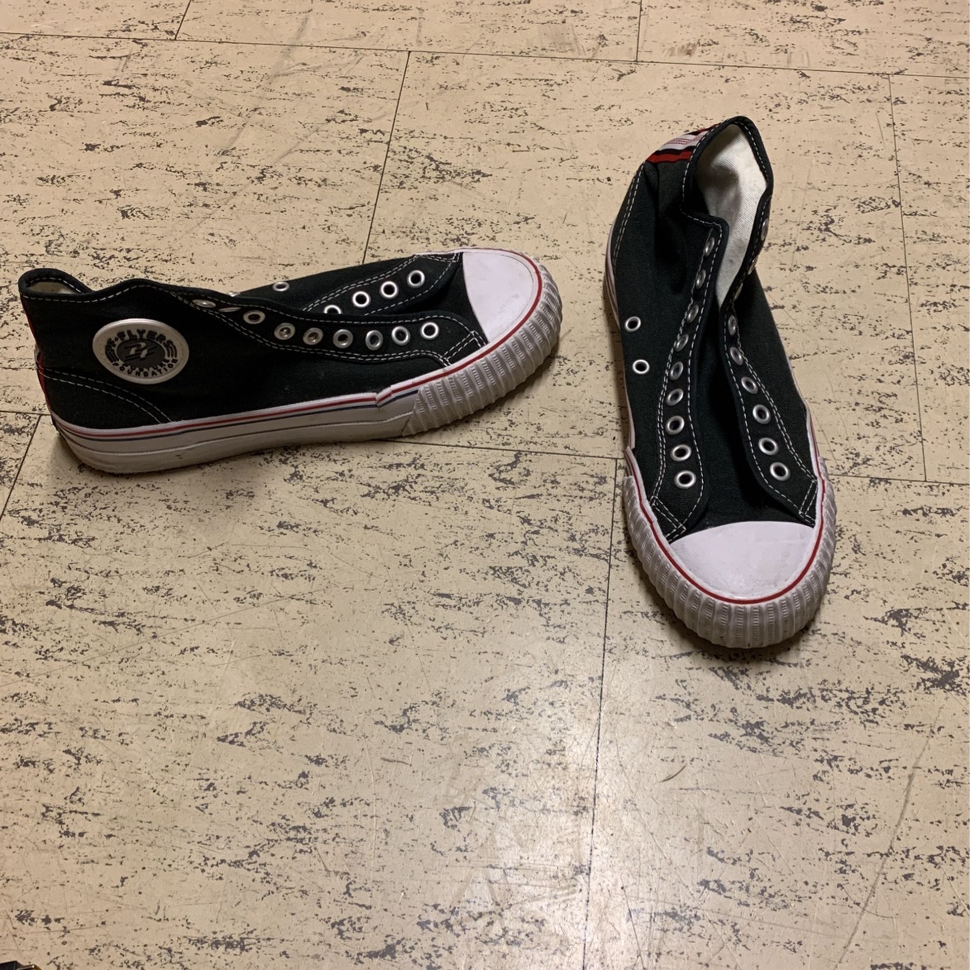 Off brand Converse