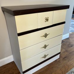 4-drawer Mid Century Dresser 
