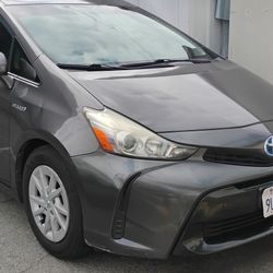 2015 Toyota Prius V