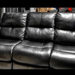 2 Blk Leather Couches 
