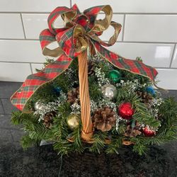 Holiday wicker centerpiece and door hanging