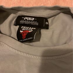 Chicago bulls sweatpants and a T-shirt