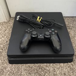 PS4 System With Games 
