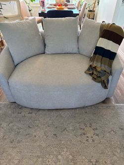 Oversized Round Swivel Chair Light Gray