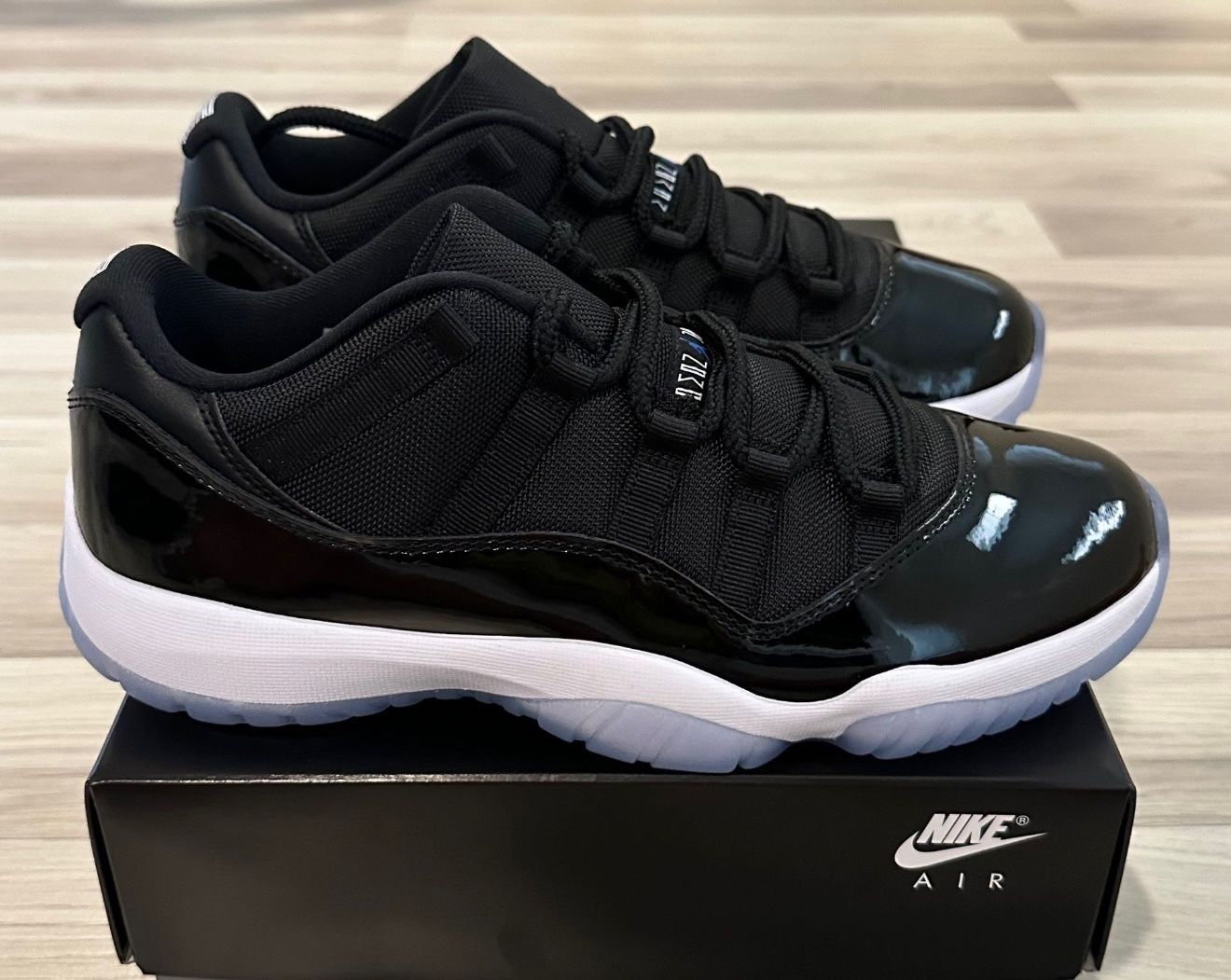 (Brand New/DS) Jordan 11 Low Space Jam // Size 12