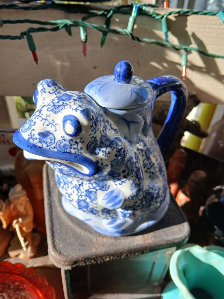 Frog Tea Kettle