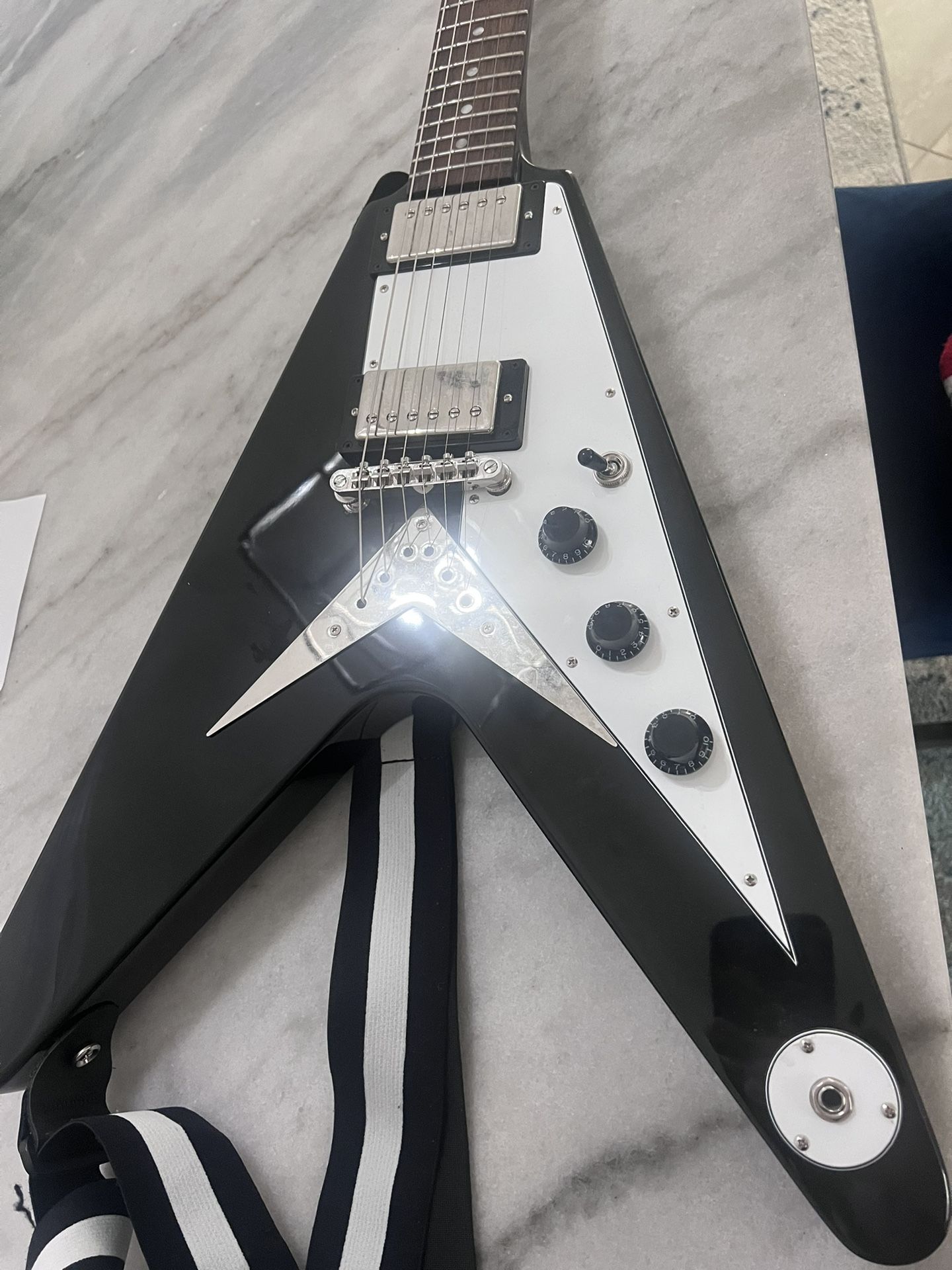 Epiphone Flying V Electric Guitar - Ebony
