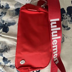 Lululemon Everyday Bag 1L Red With Lulu Print In Strap