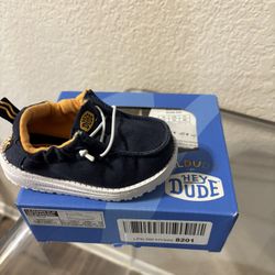 Baby heydues Size 5c 