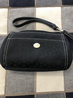 Nine West wristlet