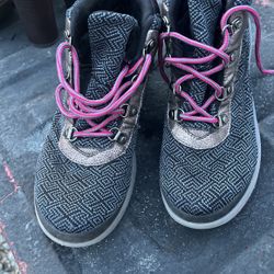  Bzees Horizon Cloud Some Women Hiking Comfort Size 7-1/2