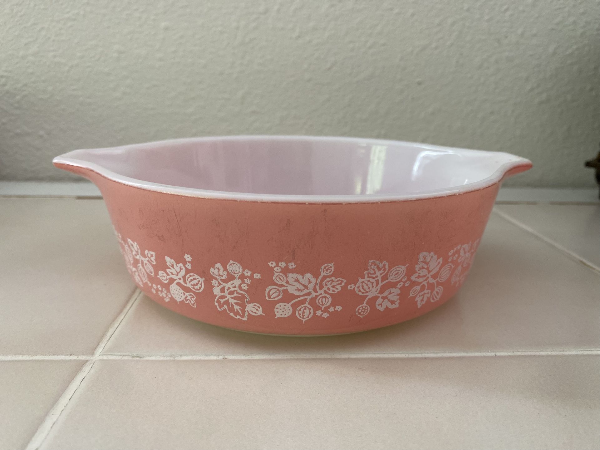 Vintage Pyrex Casserole Dish