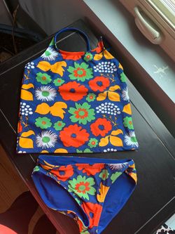 Rash Guard girls swimming suit size M