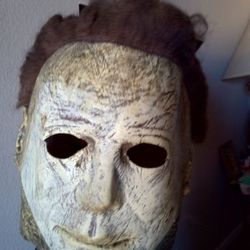 MICHAEL MYERS MASK 