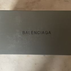 Balenciaga leapord slides