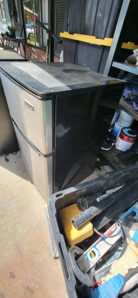 Mini Fridge